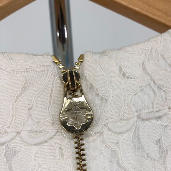 Draper James Payton Lace High Neck Cocktail Fit and Flare Dress in Willow size 2 - Picture 6 of 12